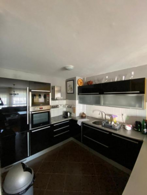 Apartment Titanic, Tuzla